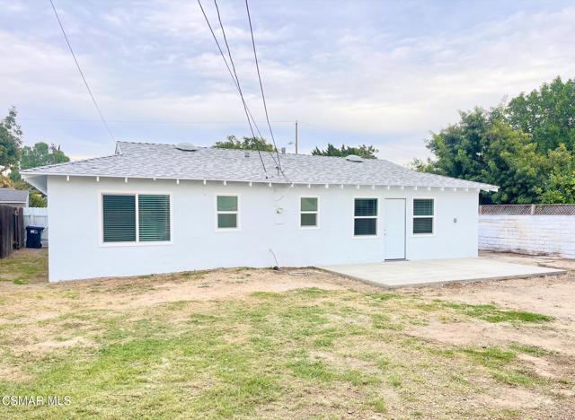 2057 Magnolia Street, Simi Valley CA: https://media.crmls.org/mediaz/2de4a756-e168-48d7-9511-e28998300436.jpg