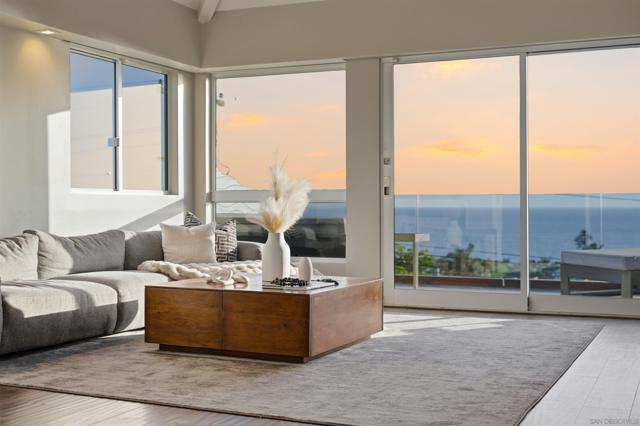 Image 9 of 60 For 2372 Oxford Ave