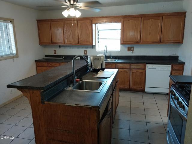 1420 S Butler Avenue, Compton CA: https://media.crmls.org/mediaz/2de638fa-6396-493f-a1f3-5aa285142d3f.jpg