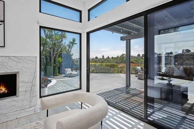 6544 Caminito Northland, La Jolla CA: https://media.crmls.org/mediaz/2de6f67a-adb8-4454-9c18-85fc2e3d7f19.jpg