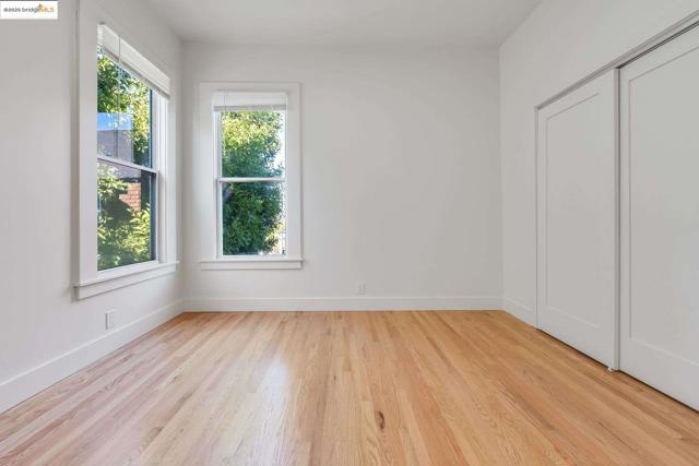 1238 12Th St, Oakland CA: https://media.crmls.org/mediaz/2de7365b-fa0b-41a9-9437-f57b81da04db.jpg
