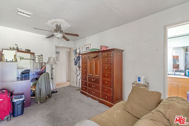 4532 KATHERINE Avenue photo 8