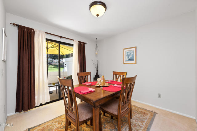 1404 Calle Lozano, Camarillo CA: https://media.crmls.org/mediaz/2de8daa1-2e14-4c91-9c6e-b6898efd6c25.jpg