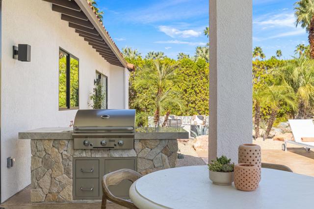968 N Rose Avenue, Palm Springs, CA 92262