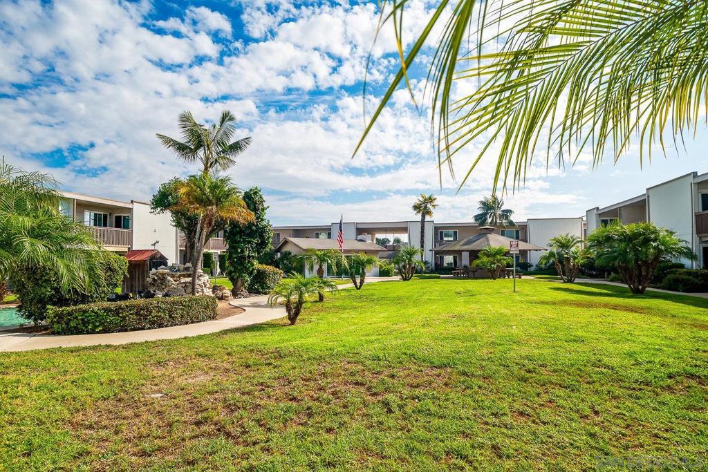 MLS #250043742SD image #33