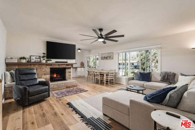 Image 13 of 74 For 440 Corona Del Mar