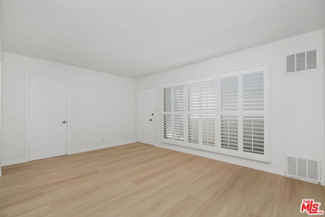 2621 Centinela Avenue, 7 photo 4