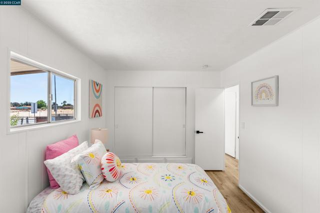 3301 Buchanan Road, Antioch CA: https://media.crmls.org/mediaz/2deb58f8-33fe-4e7c-a166-993c179ee208.jpg
