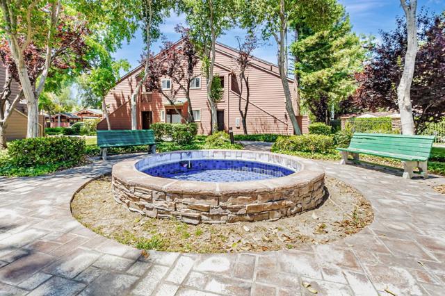929 Catkin Court, San Jose CA: https://media.crmls.org/mediaz/2dec09bc-d0fb-4430-8dba-106fc0326e0d.jpg
