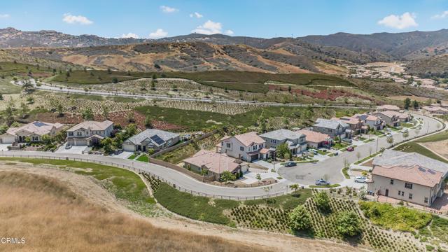 566 Purple Sage Lane, Simi Valley CA: https://media.crmls.org/mediaz/2dec6f73-3712-4244-ab75-be73df665044.jpg
