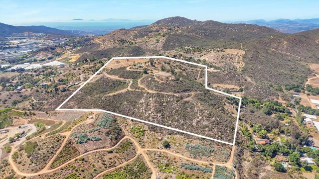 3020 22 Joni Lane, San Marcos CA: https://media.crmls.org/mediaz/2dedde12-7230-4b61-a32c-92fe4ac03b53.jpg