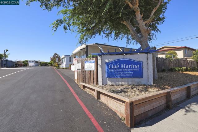 55 Pacifica Ave, Bay Point CA: https://media.crmls.org/mediaz/2dedeeb1-1a72-45d7-b70a-d262abcba3e0.jpg