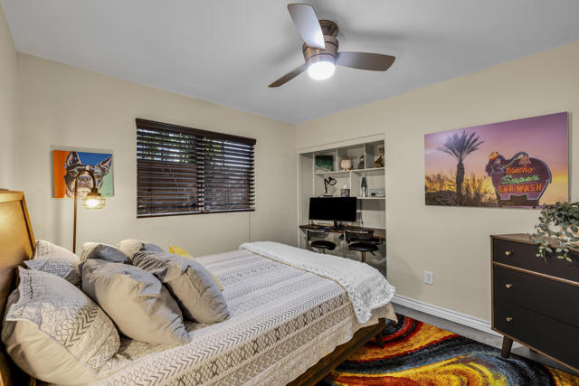 54175 Avenida Madero, La Quinta CA: https://media.crmls.org/mediaz/2dee3f16-93f7-4677-a05f-965dceb67ca4.jpg