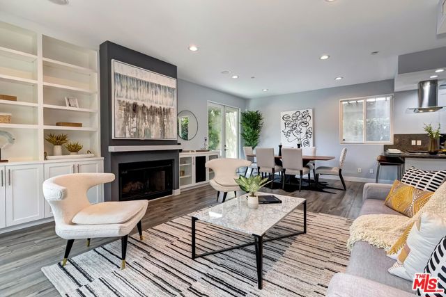 343 Huntley photo 4