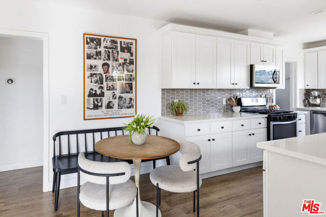 4004 W Avenue 42, Los Angeles CA: https://media.crmls.org/mediaz/2df12087-6940-431e-9783-2a128bb5f5ec.jpg