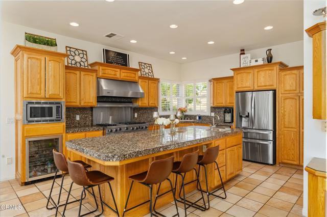 Detail Gallery Image 30 of 71 For 6301 Uplands of the Kern Dr, Bakersfield,  CA 93308 - 5 Beds | 4/1 Baths