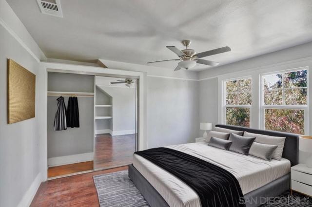 1035 Edgemont Place, San Diego CA: https://media.crmls.org/mediaz/2df1a34b-b42b-4835-b755-c51128d1d1bb.jpg