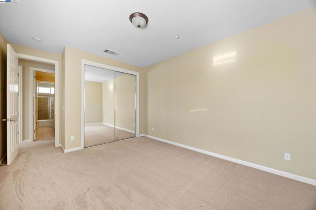 2132 Gold Poppy St, Brentwood CA: https://media.crmls.org/mediaz/2df20501-c722-4d85-8ff3-662dda9e2194.jpg