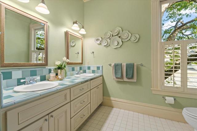 311313 Ocean View Avenue, Santa Cruz CA: https://media.crmls.org/mediaz/2df2679f-b0f9-4c91-9ac2-e3eb3c95b1ea.jpg
