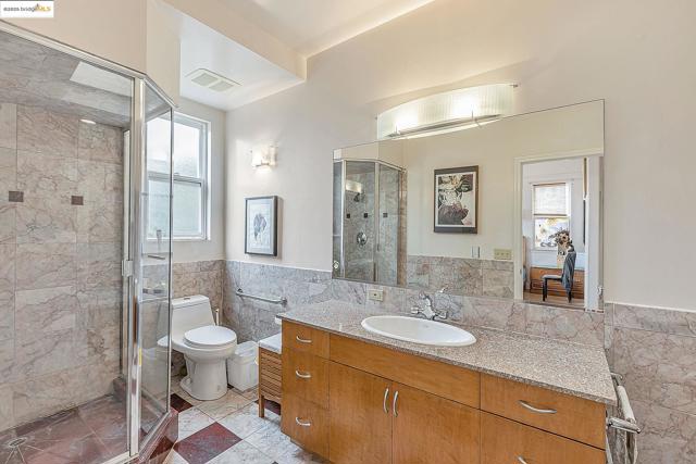 2033 Clement St, San Francisco CA: https://media.crmls.org/mediaz/2df26dda-6fb3-48ef-a695-5dfa119ff5d9.jpg