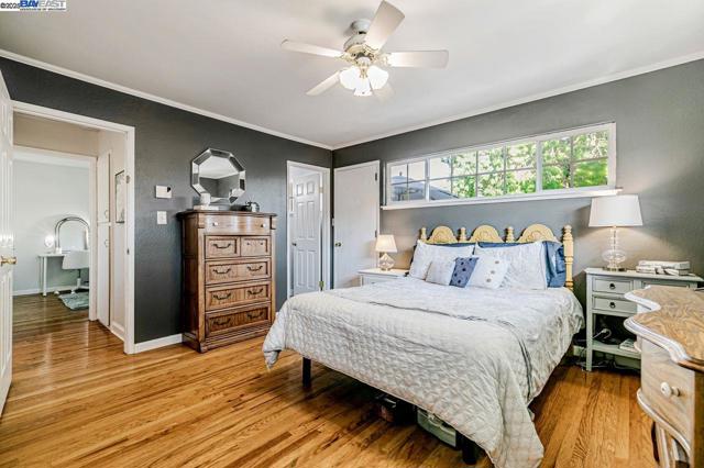 4533 Santa Cruz Ct, Fremont CA: https://media.crmls.org/mediaz/2df3c828-6183-4fb4-a1d7-82a75aca18a0.jpg