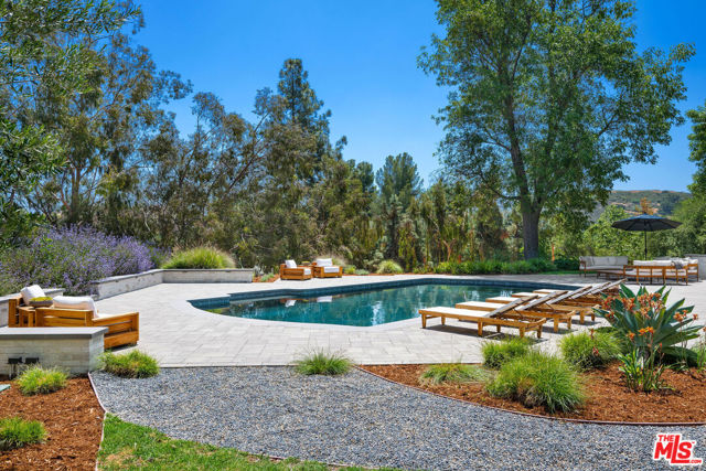 24884 Jim Bridger Road, Hidden Hills CA: https://media.crmls.org/mediaz/2df3e8da-6918-481a-8df8-31c169d67d70.jpg