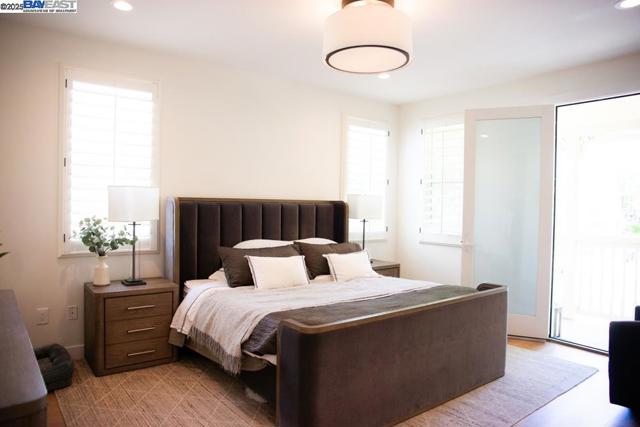 4719 Malayan, San Ramon CA: https://media.crmls.org/mediaz/2df41fd8-83ef-48e7-9553-4049f802bab1.jpg