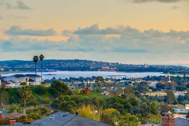 2630 Erie St, San Diego CA: https://media.crmls.org/mediaz/2df4aef3-9f99-47ce-be58-484d2f36d81a.jpg