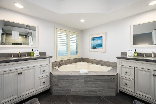 320 Vista Royale Drive, Palm Desert, CA 92211