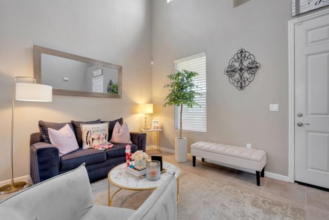 1028 Capri Way, Salinas CA: https://media.crmls.org/mediaz/2df5eefd-42d6-44fd-b4da-0f559dfc6634.jpg