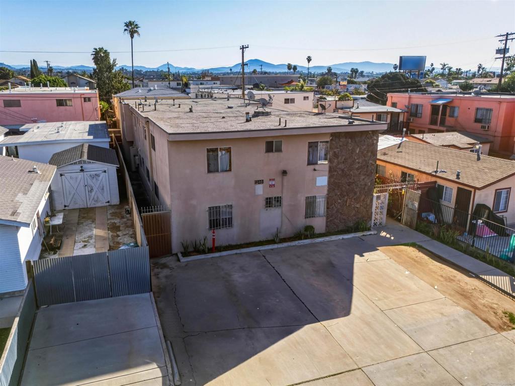 4035 Highland Ave - photo 3