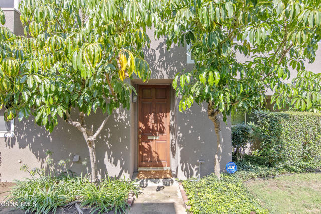 18134 Killion Street, Tarzana CA: https://media.crmls.org/mediaz/2df67068-935f-420e-b842-9a82227e29db.jpg