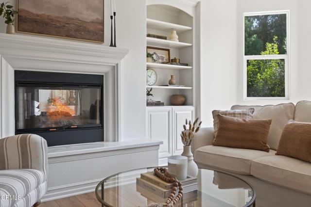 1708 Via Aracena, Camarillo CA: https://media.crmls.org/mediaz/2df7160c-ea80-4655-aaf7-70dd64c53596.jpg