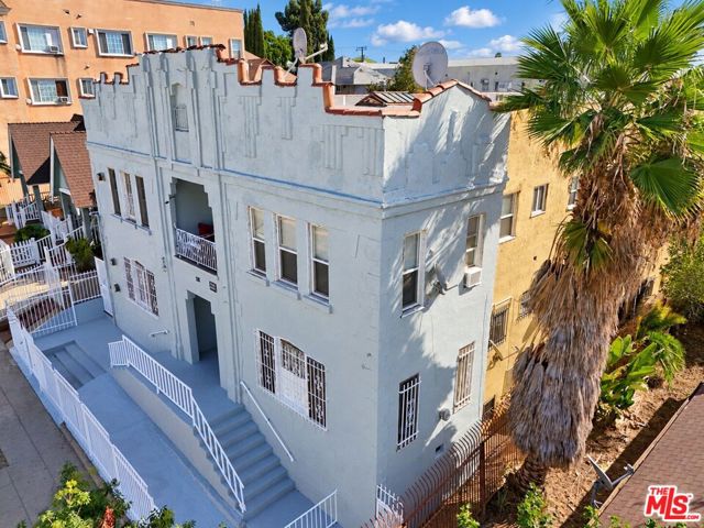 138 North Soto Street photo 4