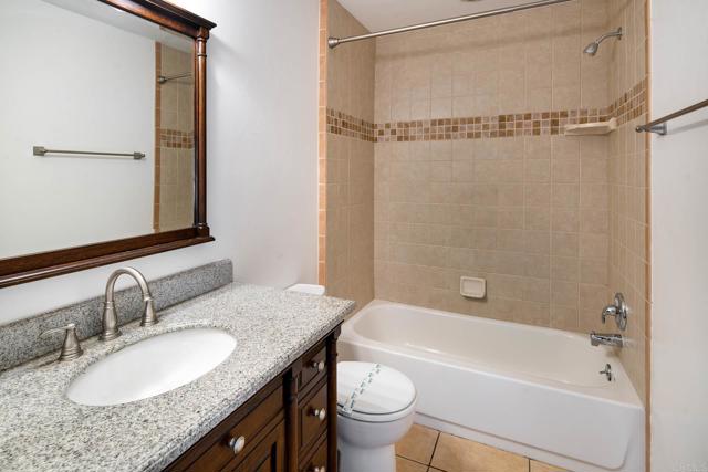 Detail Gallery Image 16 of 19 For 3215 Midway #703,  San Diego,  CA 92110 - 2 Beds | 2 Baths
