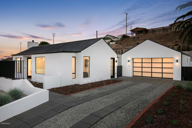 953 Colina Vista, Ventura CA: https://media.crmls.org/mediaz/2df96212-a9b4-405a-b623-973a0f530fe1.jpg