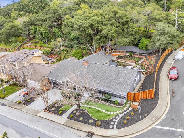 2845 Brittan Avenue, San Carlos CA: https://media.crmls.org/mediaz/2dfaf7e1-4392-49ad-9598-68e5551ed631.jpg