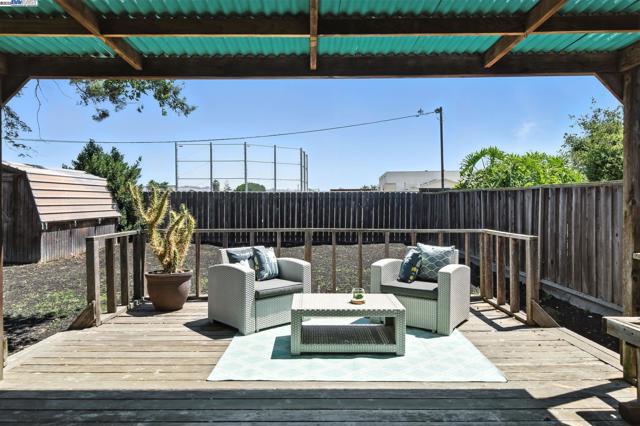 15740 Via Sonata, San Lorenzo CA: https://media.crmls.org/mediaz/2dfbe2b6-c42d-45b2-ba3c-1c82c98b18d0.jpg