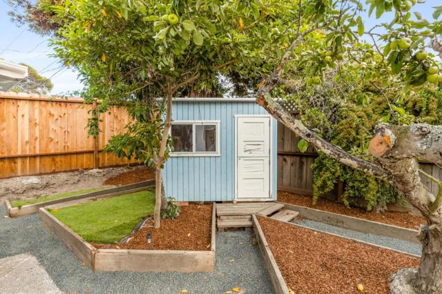 835 Mosswood Lane, Millbrae CA: https://media.crmls.org/mediaz/2dfc7ef4-b414-4761-b6c2-58866e26a4ef.jpg