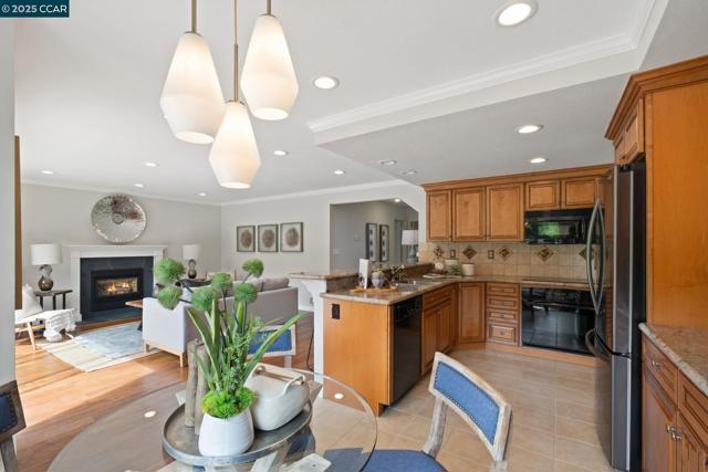 4728 Buckboard Way, Richmond CA: https://media.crmls.org/mediaz/2dfcbcb7-9e25-4cba-a037-a8c3d92815ab.jpg