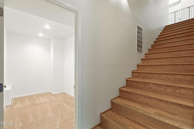 Detail Gallery Image 18 of 37 For 7772 Torreyson Dr, Los Angeles,  CA 90046 - 3 Beds | 5 Baths