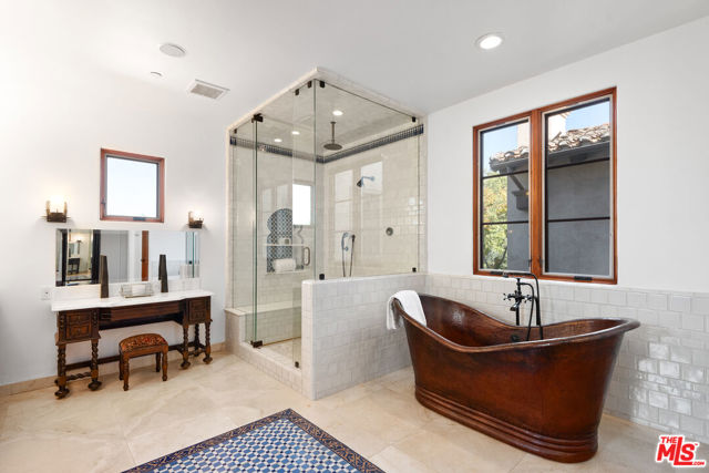 5850 Lapworth Drive, Agoura Hills CA: https://media.crmls.org/mediaz/2dfd9b1f-370e-4c1a-8b00-ac2cb93b2881.jpg