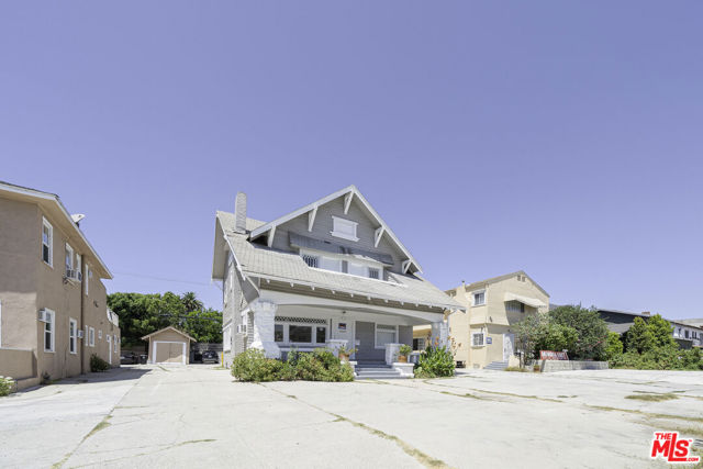 1717 Crenshaw Boulevard, Los Angeles, California 90019, 6 Bedrooms Bedrooms, ,3 BathroomsBathrooms,Single Family Residence,For Sale,Crenshaw,24429049