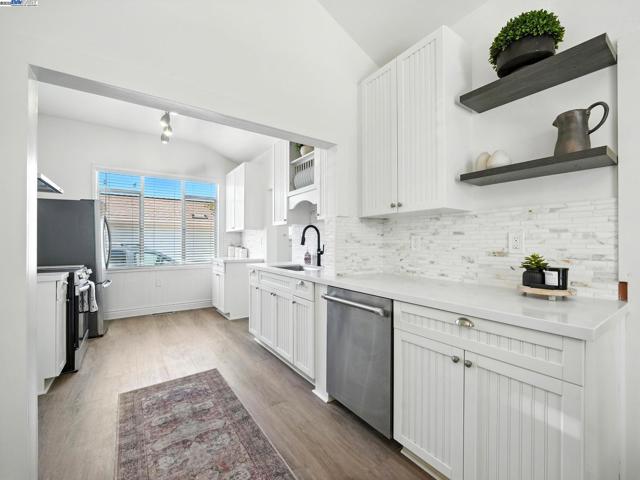 772 Mcleod St, Livermore CA: https://media.crmls.org/mediaz/2dfe2cc3-e770-46ae-be9a-ec406b16d58a.jpg