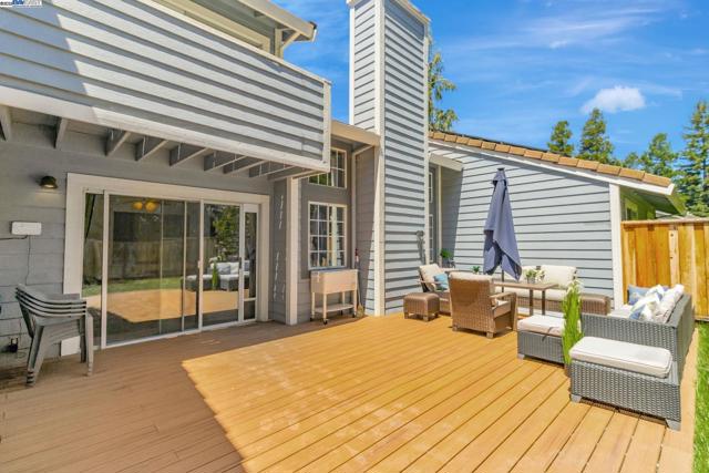 385 Kensington Cmn, Livermore CA: https://media.crmls.org/mediaz/2dfe4381-2a3b-43df-a960-be0f30c75047.jpg