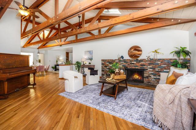 661 Union, Encinitas CA: https://media.crmls.org/mediaz/2dfed998-5692-43de-a382-0e6e42eefc73.jpg