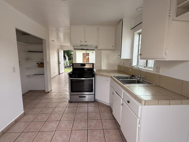 Image 5 of 12 For 9871 Valencia Drive B