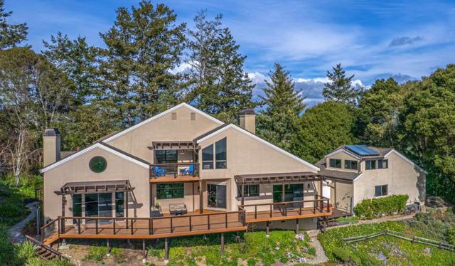 925 Skyward Drive, Aptos CA: https://media.crmls.org/mediaz/2e00f2ae-9e7f-4221-81c9-f757660ade3e.jpg