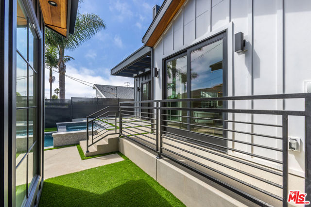908 Rosecrans Avenue, Manhattan Beach, California 90266, 5 Bedrooms Bedrooms, ,1 BathroomBathrooms,Residential,For Sale,Rosecrans,25547139