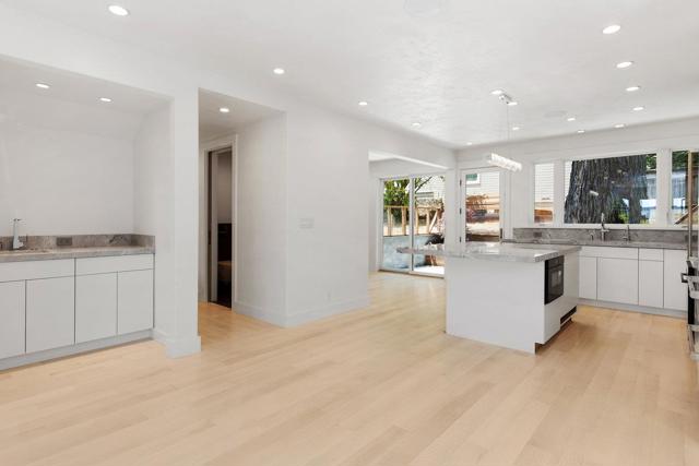 95 Nordhoff Street, San Francisco CA: https://media.crmls.org/mediaz/2e0167a8-9292-46e5-af78-ac334e6913b1.jpg